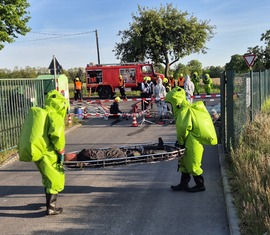 Gefahrgutübung der Feuerwehr – GAMS-Regel im Ernstfall trainiert