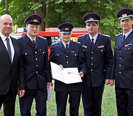 Bürgermeister Dieter Perko, OWF Harald Noack, Dieter Kramer, KFV-Vorsitzender Robert Buder, Stellvertretende KBM Karsten Magister