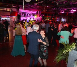 Feuerwerhrball im Forster Gerätehaus Süd