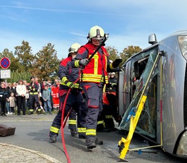 Showvorführung Technische Rettung Verkehrsunfall