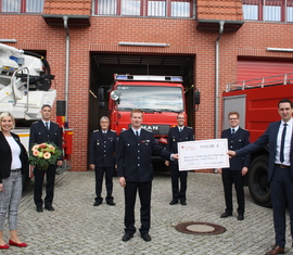 Checkübergabe durch Sparkasse Spree-Neiße