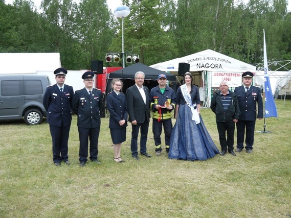 Peter Köhler nach seiner Auszeichnung mit dem Ehrenzeichen der Landesjugendfeuerwehr Brandenburg in Silber