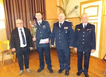 v.l. Bürgermeister Dietmar Horke, Kamerad Christoph Conrad, Stadtwehrführer Stefan Grothe, Leiter des UV IV des KFV e.V. Frank Kalisch