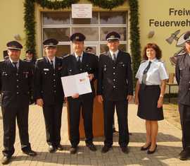 vlnr: René Sonke (ehrenamtlicher Bürgermeister der Gemeinde Turnow-Preilack), Robert Buder (Vorsitzender KFV), Torsten Haas (stellv. Jugendwart), Mirko Schneider (stellv. Amtswehrführer der FF Peitz), Elvira Hölzner (Amtsdirektorin des Amtes Peitz), Thorsten Ruhl (OWF Preilack).