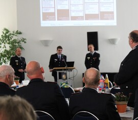 Es gibt viele Fragen zur neuen Struktur des KFV, die das Gremium alle beantwortet