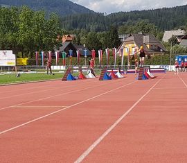 Erste Trainingsläufe auf der 100m Bahn