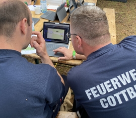 Erfolgreiche Einsatzübung der schnellen Einsatzgruppen Führungsunterstützung in Südbrandenburg