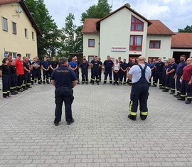 Sammeln am Gerätehaus Drebkau