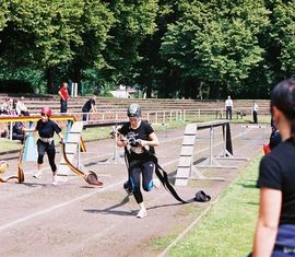 100m Hindernisbahn der Frauen