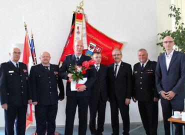 vlnr: Siegmund Rückmann (Stellvertretender Vorsitzender des KFV), Stefan Grothe (Kreisbrandmeister), Stefan Schröter, Frank Stolper (Abteilungsleiter MIK), Harald Altekrüger (Landrat SPN), Werner-Siegwart Schippel (Präs. LFV BB), Carsten Billing (Ordnungsdezernent Landkreis)