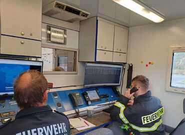 Fernmeldebetriebsstelle des ELW2 - besetzt durch Mitglieder der SEG-Führungsunterstützung Spree-Neiße /CB