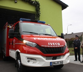 Das neue TSF-W verlässt das erste Mal offiziell die Halle