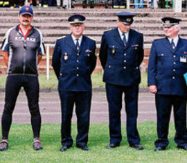 Das Präsidium eröffnet die Kreismeisterschaften 2009