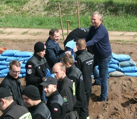 Am Sonntag standen Ausbildung und Austausch zu den Themen Hochwasser- und Deichschutz im Fokus