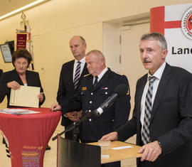 Minister des Innern und für Kommunales Herr Schröter dankt den Angehörigen der Feuerwehr für ihr Engagement in der nichtpolizeilichen Gefahrenabwehr