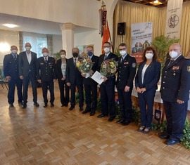 Mit dem deutschen Feuerwehr-Ehrenkreuz in Bronze wurden Mirko Schneider (FF Peitz OW Drachhausen) und Stephan Winkler (FF Forst) geehrt