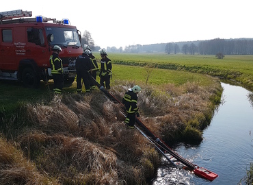 Aus dem schwarzen Fließ wurde das Wasser entnommen