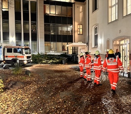 SEG SAN bereitet Patentienregistrierung und Transport vor bei der Herbstübung in der Klinik Lausitz Forst