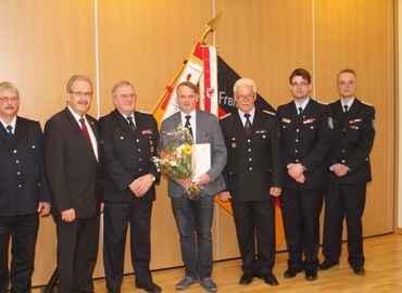 v.l. Kreisbrandmeister Kam. Wolfhard Kätzmer, Landrat Harald Altekrüger, Ehrenstadwehrführer Kam. Bernd Frommelt, allgemeiner Stellvertreter des Bürgermeisters der Stadt Forst (Lausitz) Jens Handreck, Stadtbrandmeister Kam. Andreas Britze, Vorsitzender des Kreisfeuerwehrverbandes Spree-Neiße e.V. und Vorsitzender des UV 2 Kam. Matthias Geigk