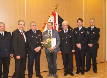 v.l. Kreisbrandmeister Kam. Wolfhard Kätzmer, Landrat Harald Altekrüger, Ehrenstadwehrführer Kam. Bernd Frommelt, allgemeiner Stellvertreter des Bürgermeisters der Stadt Forst (Lausitz) Jens Handreck, Stadtbrandmeister Kam. Andreas Britze, Vorsitzender des Kreis­feuerwehr­verbandes Spree-Neiße e.V.  und Vorsitzender des UV 2 Kam. Matthias Geigk