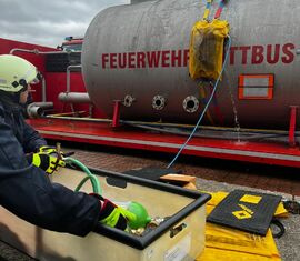 Leckage an Kesselwaggon soll abgedichtet werden - GSE Ausbildung