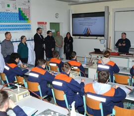 Ministerbesuch stärkt Feuerwehrbildung