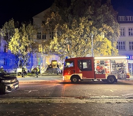 Fahrzeug der Ortswehr Sacro (Forst Lausitz) bei der Herbstübung in der Klinik Lausitz Forst
