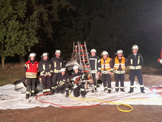 Abschlussfoto nach geschaffter Ausbildung