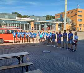 Nach dem Treppchen auf dem Hof der Berufsfeuerwehr: Das Team Lausitz