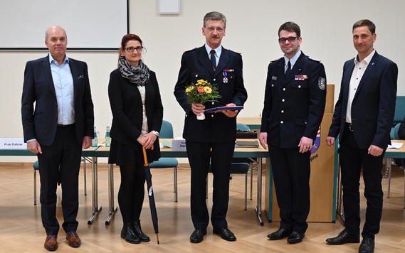 vlnr: Bürgermeister Dieter Perko, Anke Dabow (stellv. Vorsitzende Gemeindevertreterversammlung), Kam. Starick, Robert Buder (Vorstandsvorsitzender KFV SPN e.V.), Ordungsamtsleiter Karsten Magister