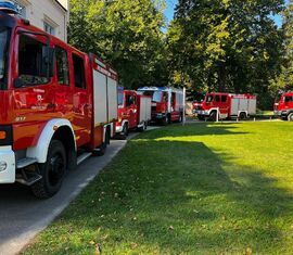 Feuerwehrfahrzeuge im Branitzer Park - Übung am 27.September