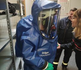 Das Ankleiden eines CSA unter PA wurde trainiert - GSE Training am 11.10.2025