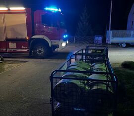 Schlacuhmaterial zum Austausch bereitgestellt in Rollcontainer