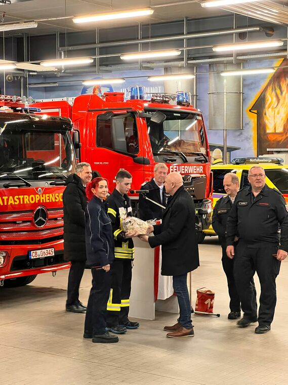 Starke Führung für starke Lagen: Modernisierter ELW 2 für Cottbus übergeben