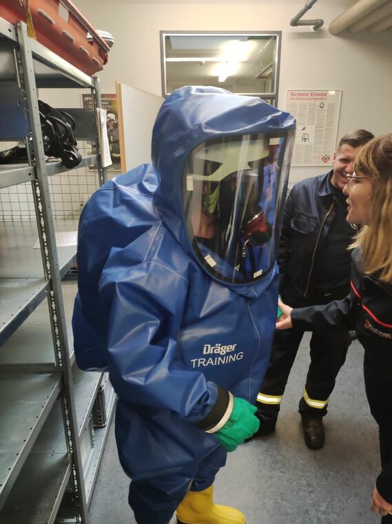 Das Ankleiden eines CSA unter PA wurde trainiert - GSE Training am 11.10.2025