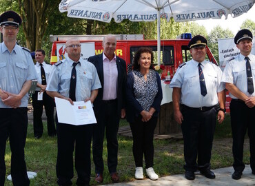 vlnr: Sascha Erler (KFV), René Müller, Bürgermeister Dieter Perko, Ortsvorsteherin Christina Krüger, GBM Mathias Voigt, OWF Dr. Holger Bialek