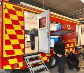 Starke Führung für starke Lagen: Modernisierter ELW 2 für Cottbus übergeben