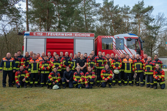 Insgesamt 45 Kameradinnen und Kameraden aus fünf Wehren der Gemeinde Kolkwitz nutzen einen Ausbildungstag zum gemeinsamen Training und zum Austausch